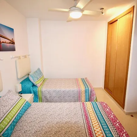 Postiguet Con Balcon *